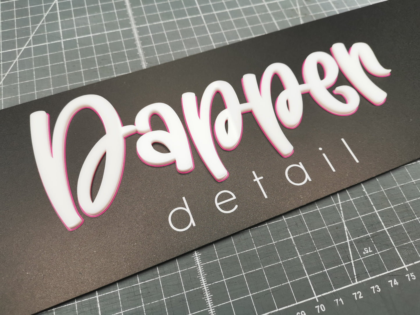 Advertising Show Plates
