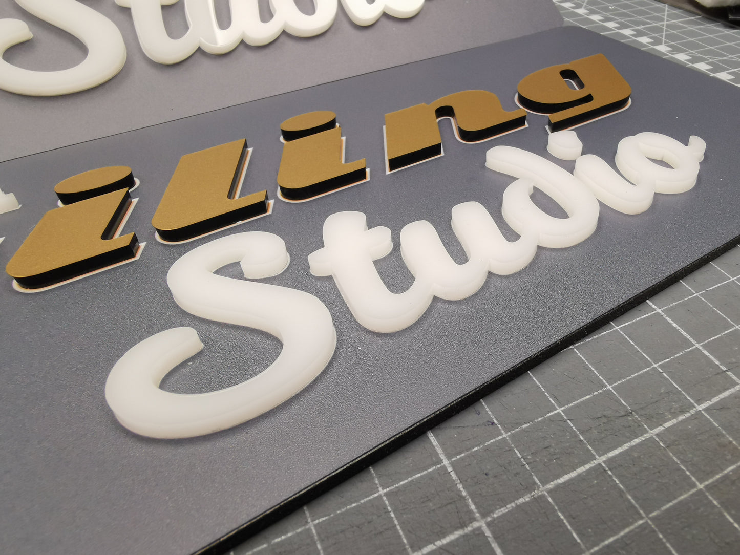 Advertising Show Plates