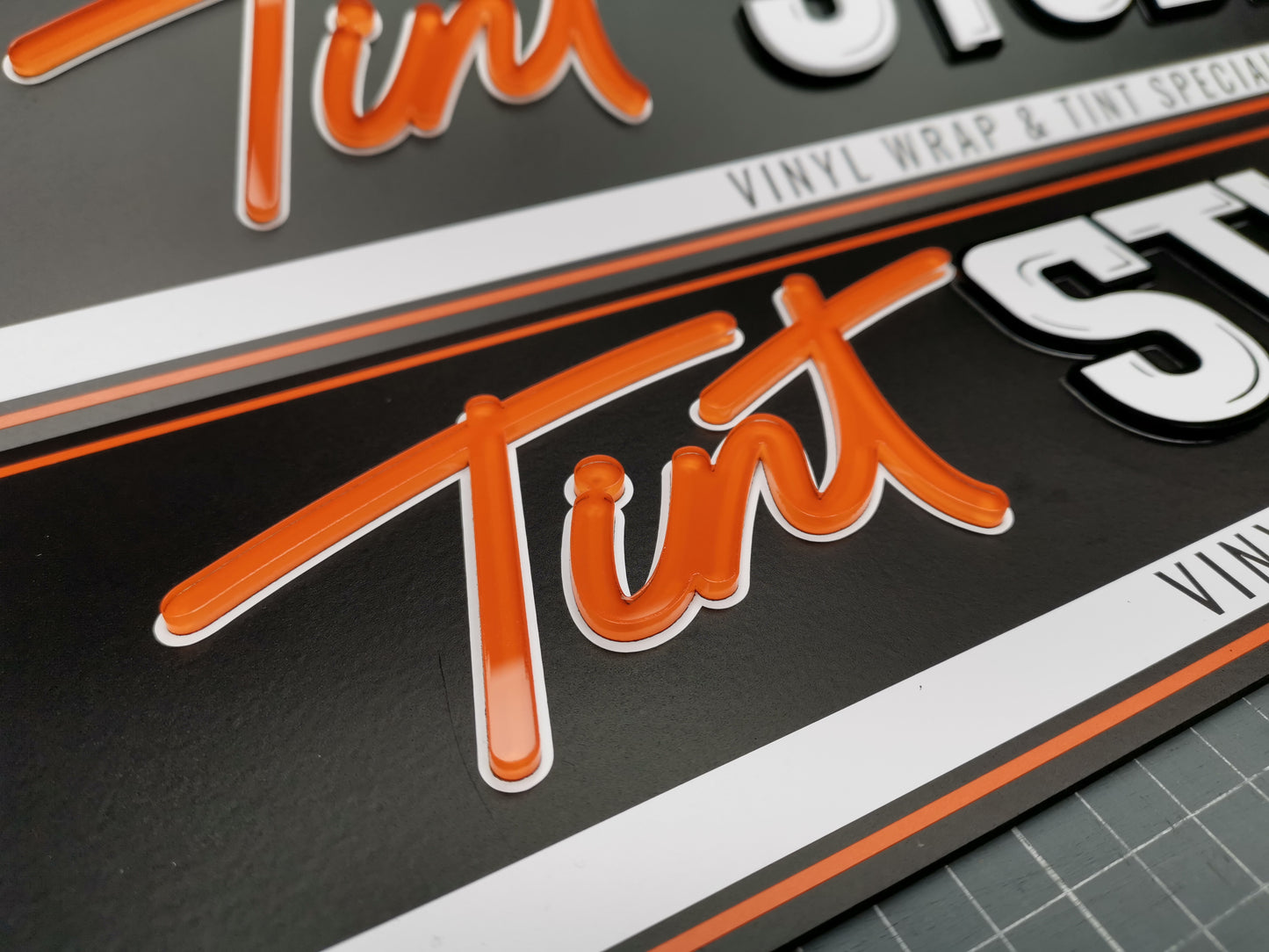 Advertising Show Plates